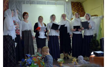 Выступление вокального ансамбля педагогов и взрослых воскресной школы